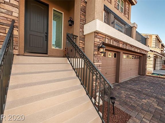 2nd image of 9751 Fox Estate St