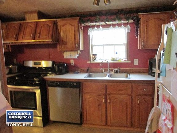 4th image of 111 S 13th Ave Trailer A9