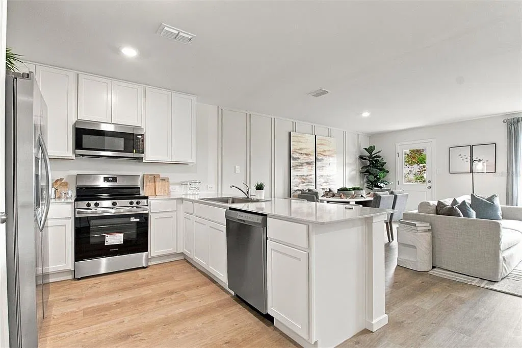 3 bed, 2.5 bath, 1386 sqft, $1,850 — Photo 4