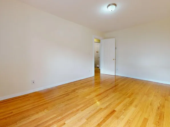 418 73rd Street image 12 of 22