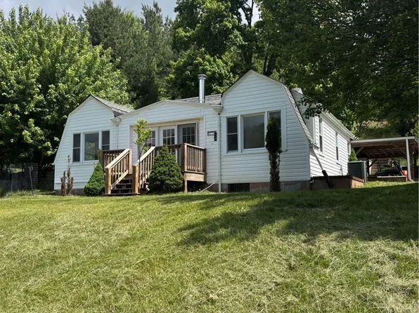872 N Main Street, Sparta, NC 28675