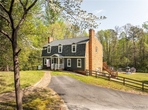 12665 Petersburg St, Chester, VA 23831