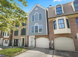 25 Victoria Sq E, Frederick, MD 21702