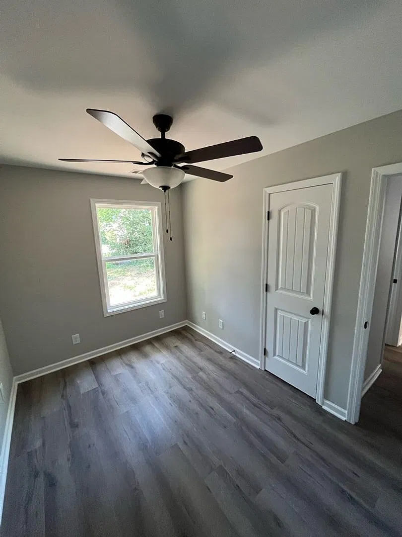 Single Family Home - Available and Move-In Ready! — Photo 2
