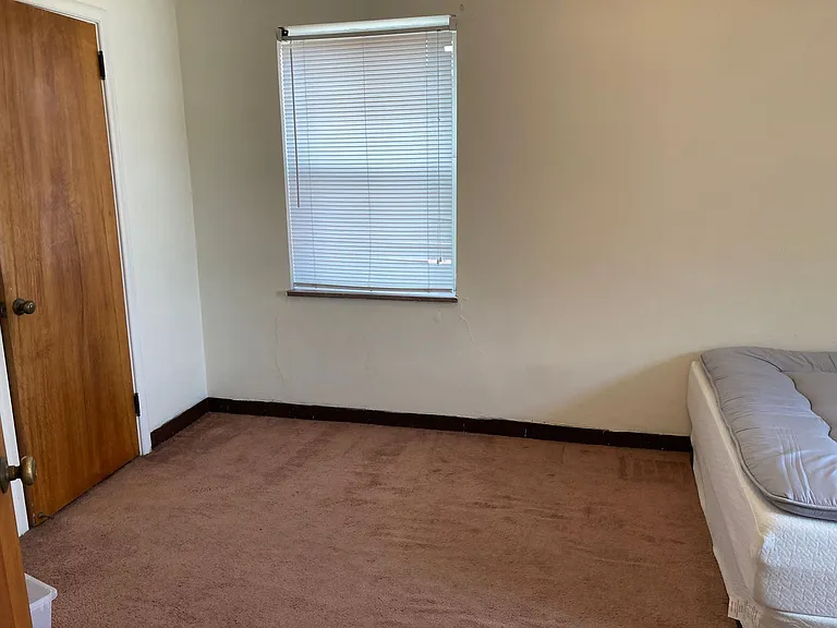 5600 5th Ave — Photo 31