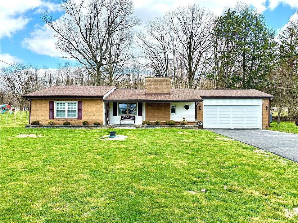 1st image of 12 Cochran Dr