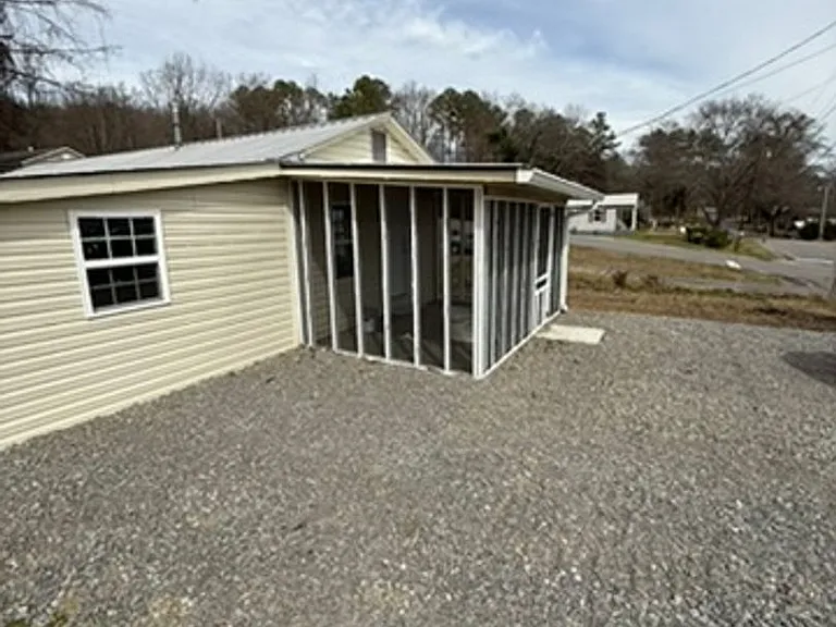 1904 Rayburn Ave — Photo 19