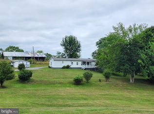 2461 Duckwall Rd, Berkeley Springs, WV 25411