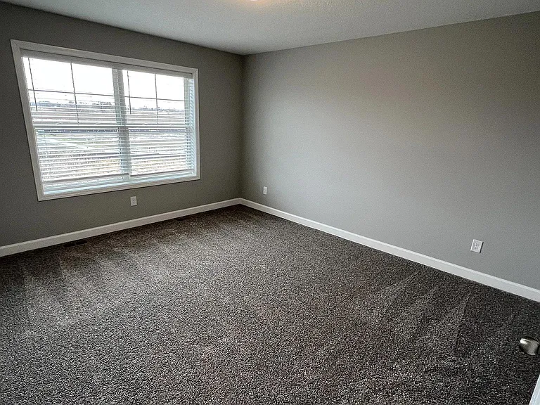 1015 Field Ct — Photo 16