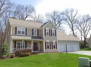 10 Cathywood Ct, Clifton Park, NY 12065
