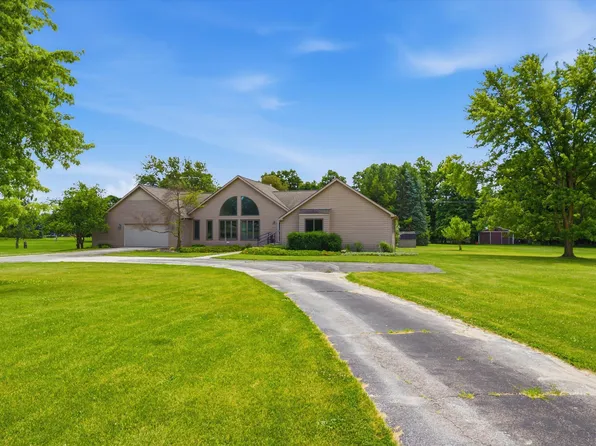 4521 Saline Waterworks Rd, Saline, MI 48176