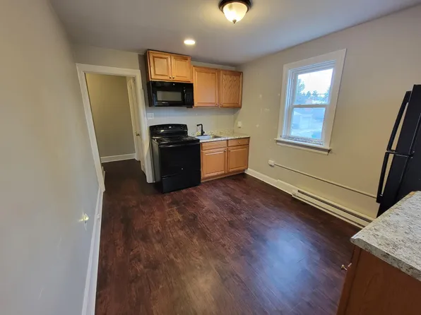 119 S 4th St #C, Lemoyne, PA 17043