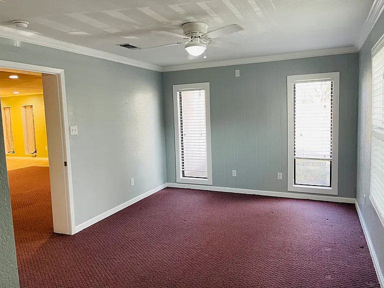 306 S Davis St — Photo 10