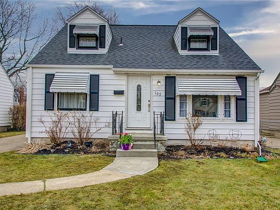 4th image of 107 Pickford Ave