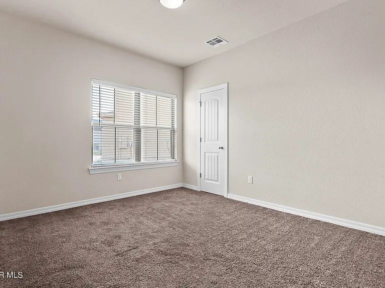 618 Rafael Marmolejo St — Photo 18