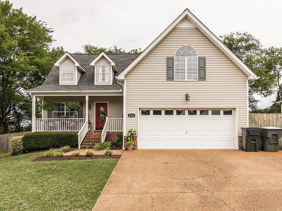 1st image of 415 Bryn Mawr Cir