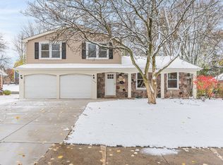1536 Chippewa Dr, Naperville, IL