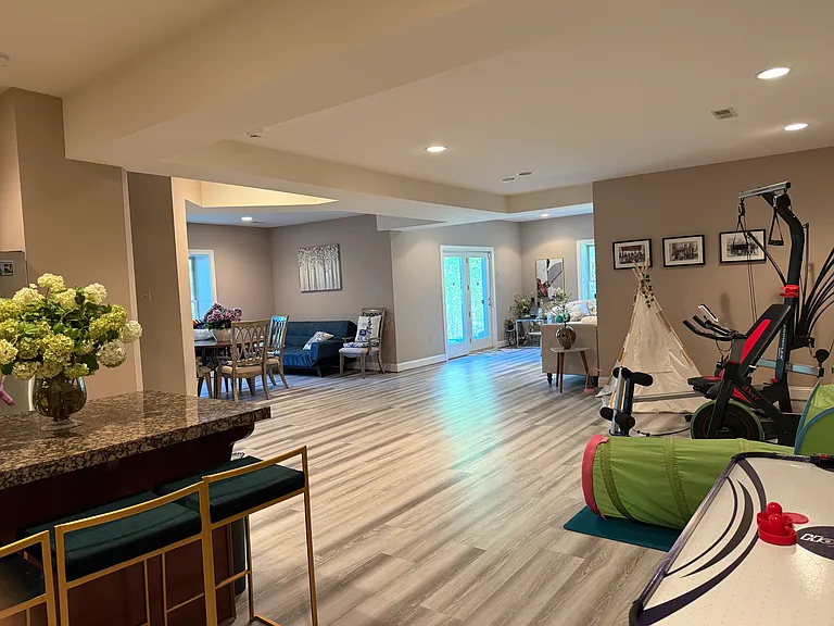11405 Palatine Dr — Photo 5