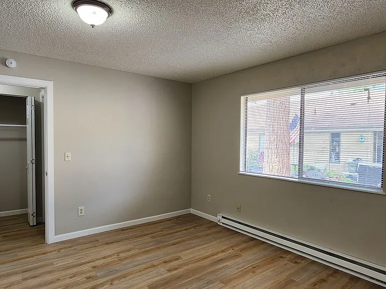 474-Elm Road — Photo 9