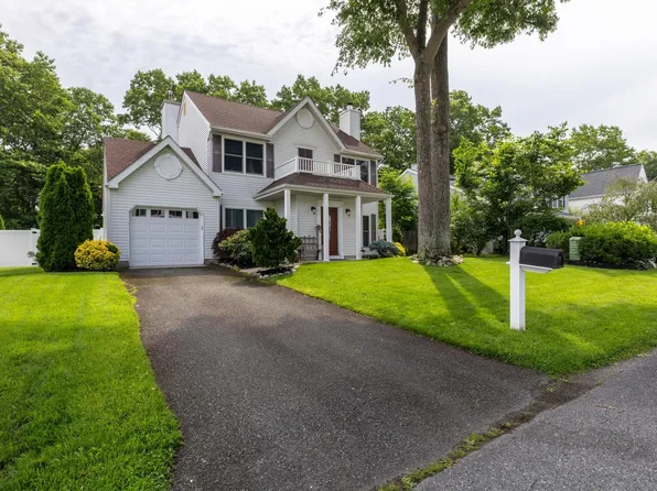 114 Mohican Dr, Galloway, NJ 08205