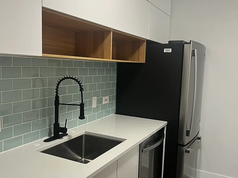 630 N State St #1901 — Photo 9
