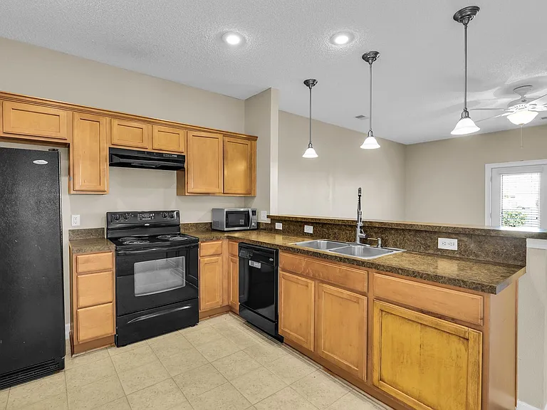 975 Canyon Oak Loop — Photo 11