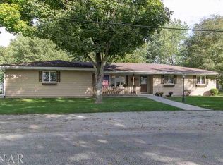 300 S Clinton St, Mc Lean, IL