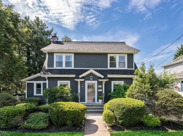 144 Spencer Pl, Ridgewood Village, NJ 07450