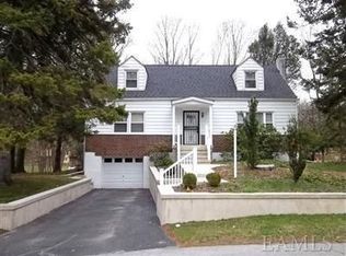 202 Buttonwood Ave, Cortlandt Manor, NY 10567