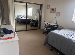 2040 Pacific Coast Hwy APT B, Hermosa Beach, CA 90254