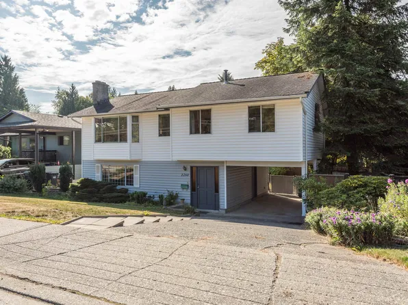 1260 Victoria Dr, Pt Coquitlam, BC V3B 2T9