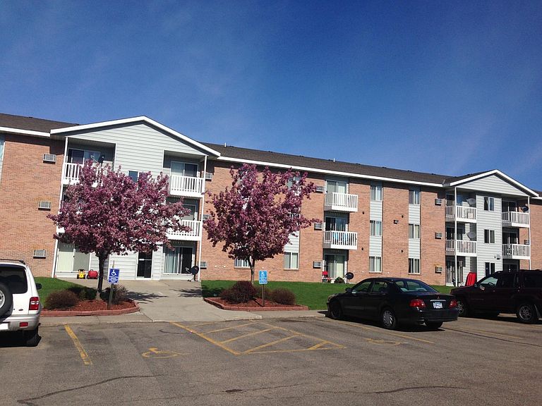 850 Meadow Lake Pl Apartments Waconia, MN Zillow