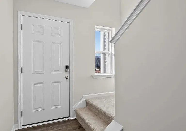 108 Clementine St — Photo 3
