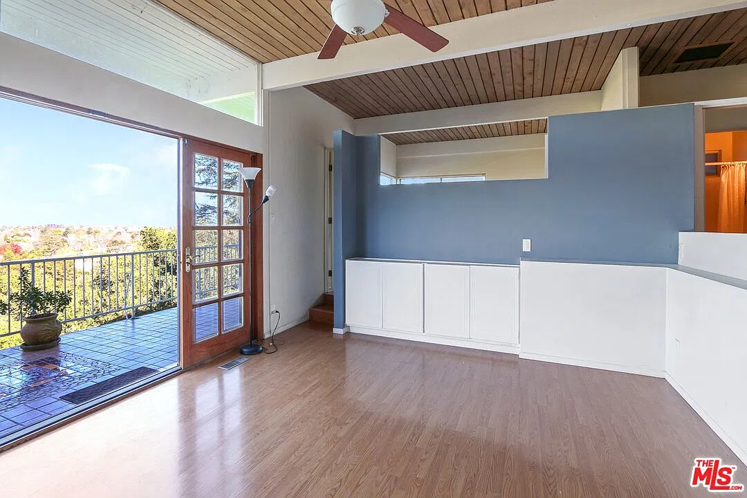 2 bed, 2.0 bath, 1000 sqft, $4,000 — Photo 3