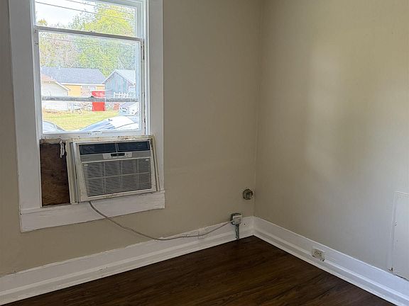 4th image of 2801 Lee Ave #A