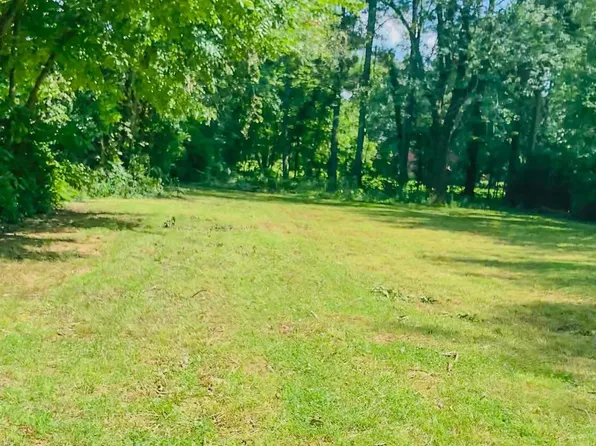 104 E Matthews St, Brookland, AR 72417