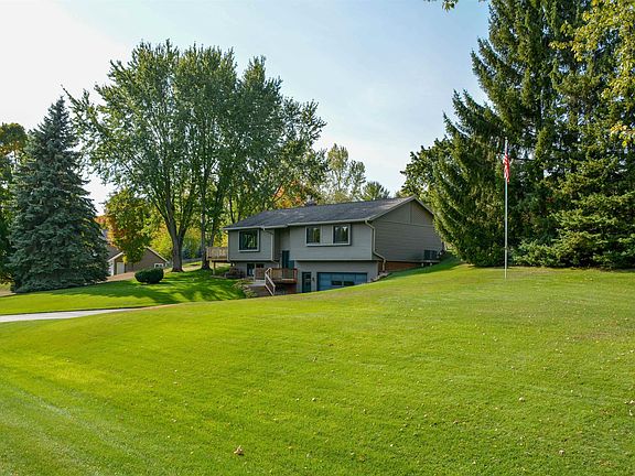 4th image of 3909 Heatherwood Dr E