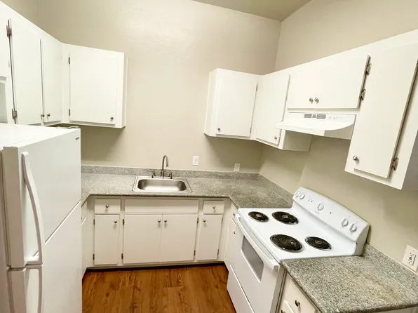 1337 N Madison St, Stockton, CA