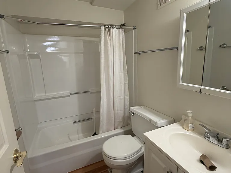 72 Cabot St #8 — Photo 7