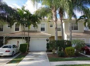 9914 Lago Dr, Boynton Beach, FL 33472