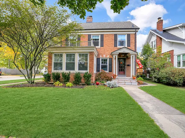 821 Farragut Pl, Joliet, IL 60435