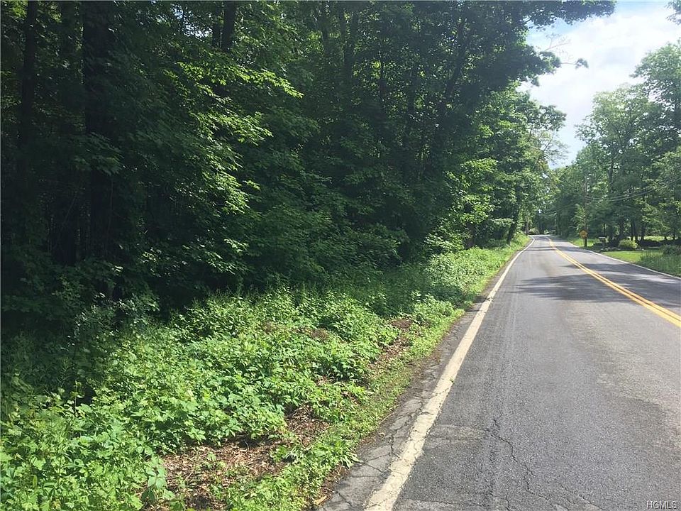 2nd image of Sarvis Ln