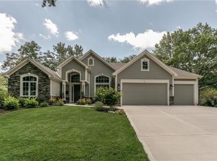 2907 W 98th St, Leawood, KS 66206