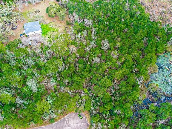 5th image of Surrey Ln