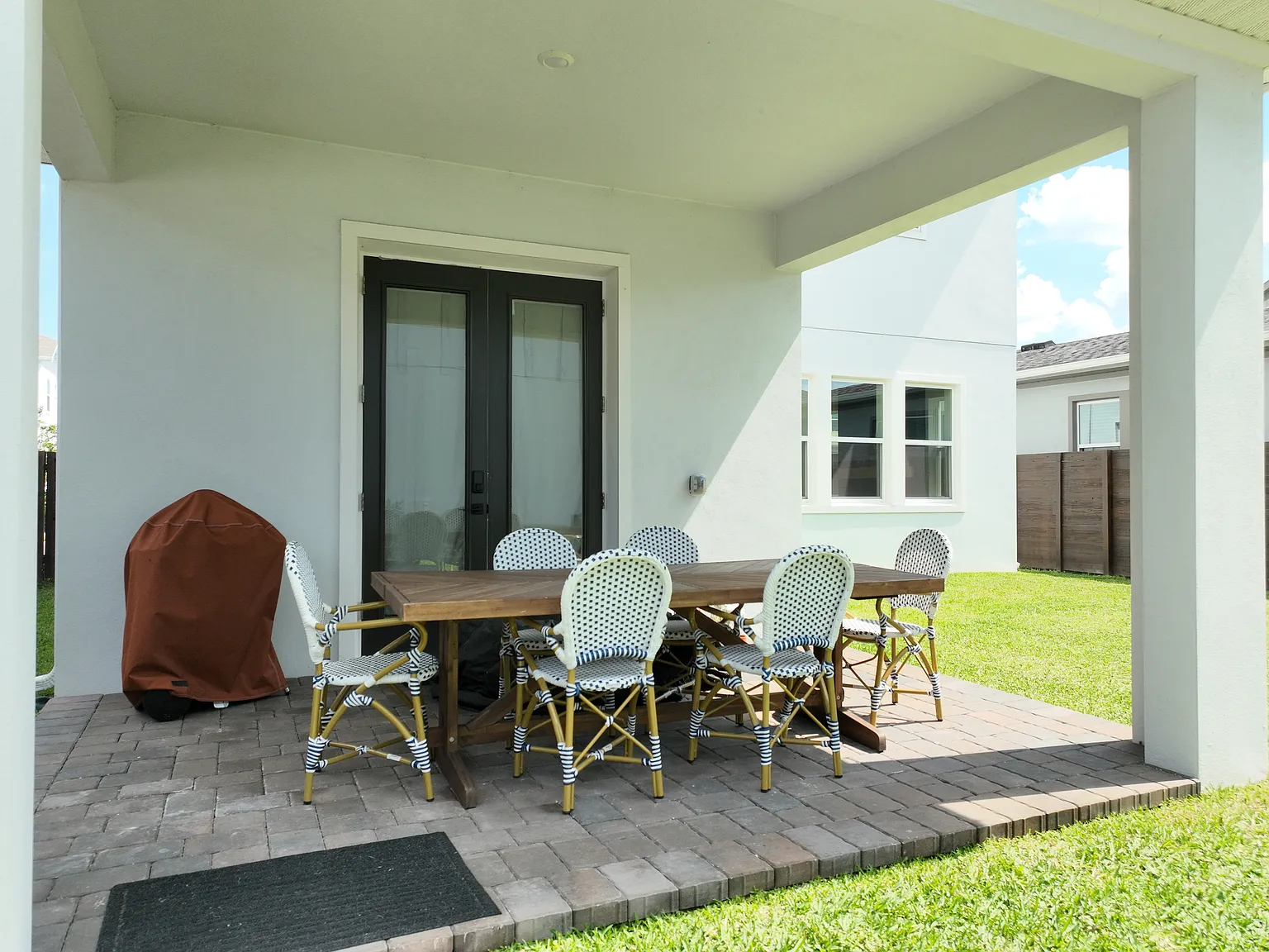 10183 Peebles St — Photo 3