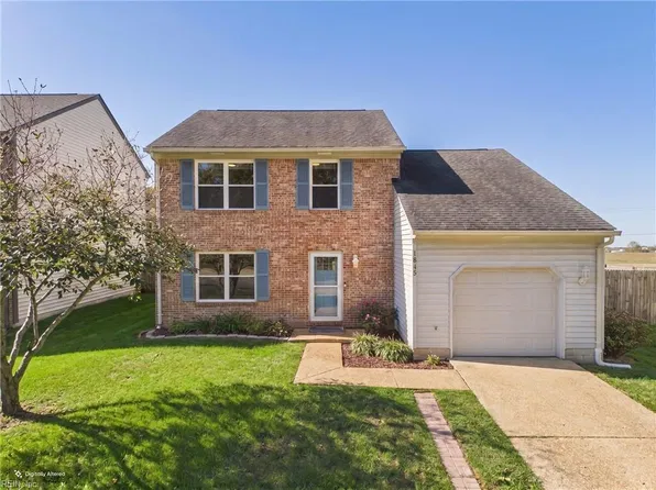 1845 Finsbury Ln, Virginia Beach, VA 23454