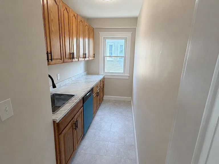 10 Tower St #3 — Photo 5