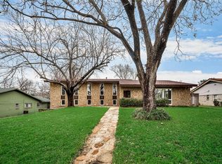 2811 Crowley Ct, Arlington, TX 76012