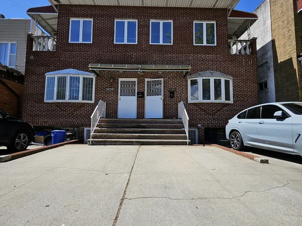 2028 65th Street image 1 of 25