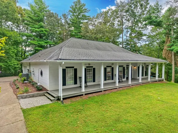 1075 Cherokee Dr, Ellijay, GA 30540